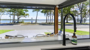 'bribie Beach Apartment'